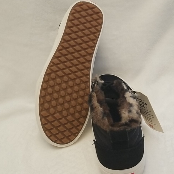 Sk8-Hi Faux Fur Lined Platform Vans - Picture 8 of 8